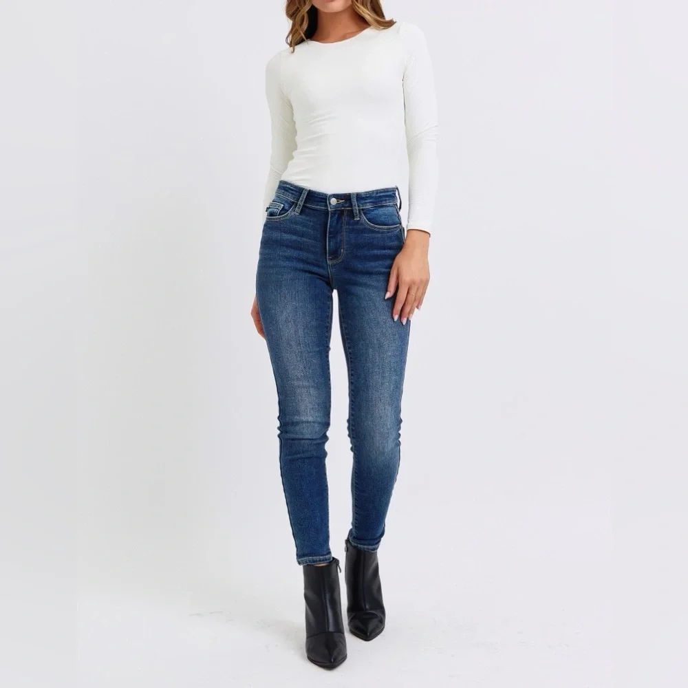 NWT Judy Blue PLUS + REG Size Dark Wash Mid-Rise Thermal Ankle Skinny Jeans - Picture 5 of 10